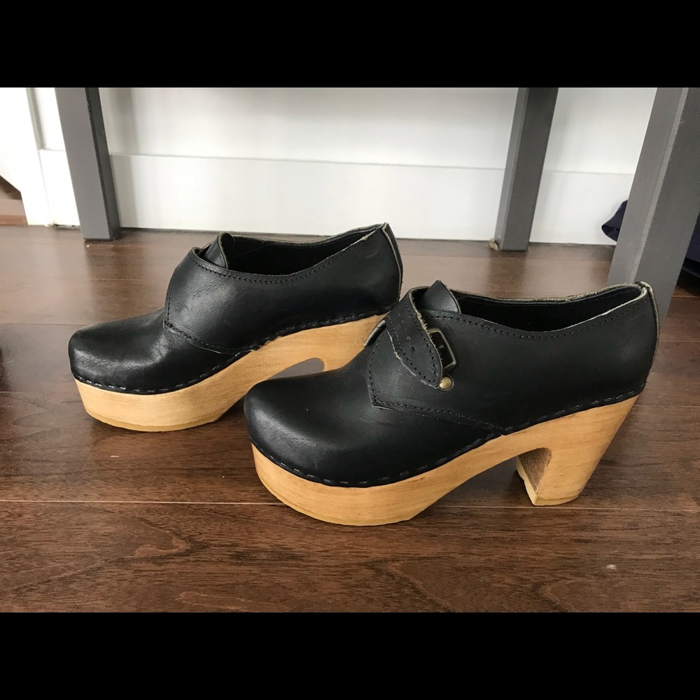 No. 6 Clogs size 38 excellent condition worn once